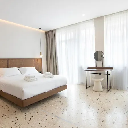 Apartman Mythodea *